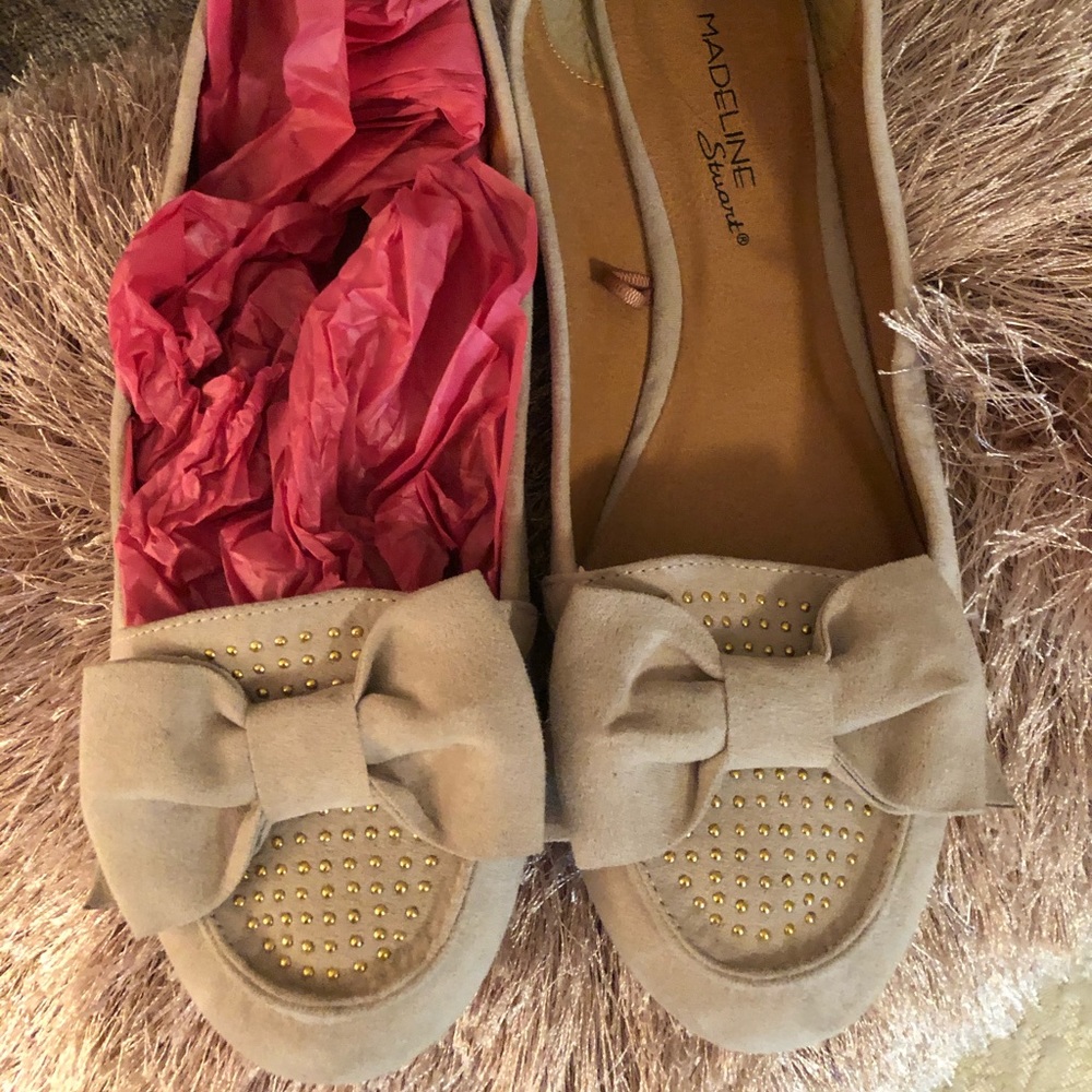 Madeline Stuart Flats with Bow size 8